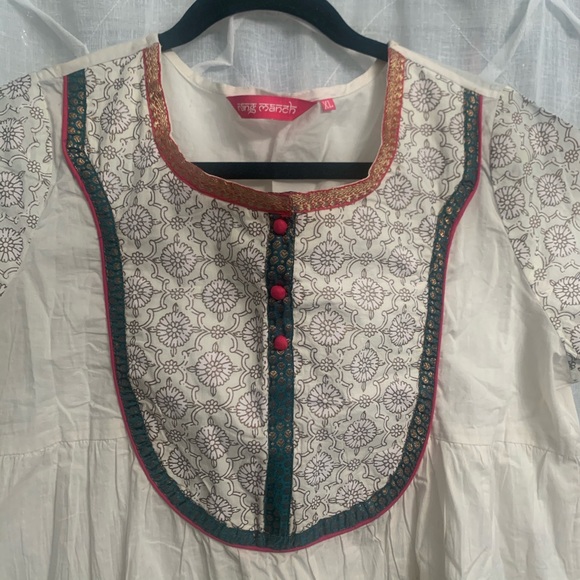 Rang Manch White/cream tunic w/colorful details - Picture 2 of 10